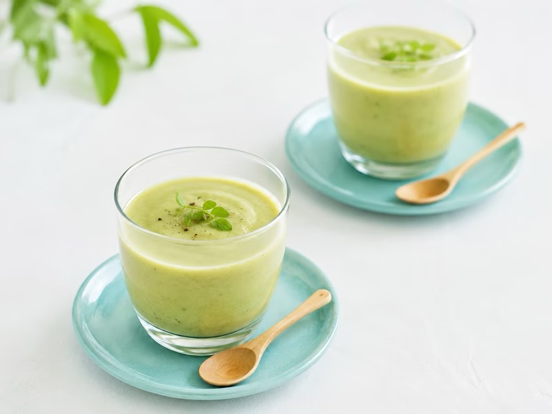 Chilled courgette soup with ginger and lemon