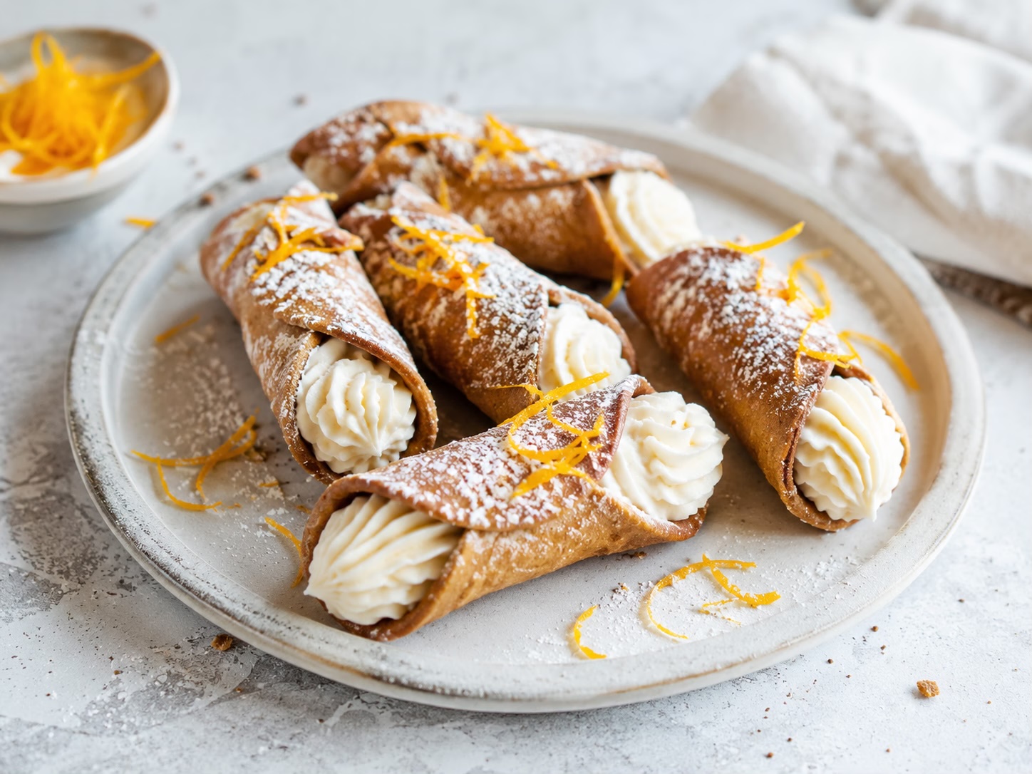 Sicilian cannoli